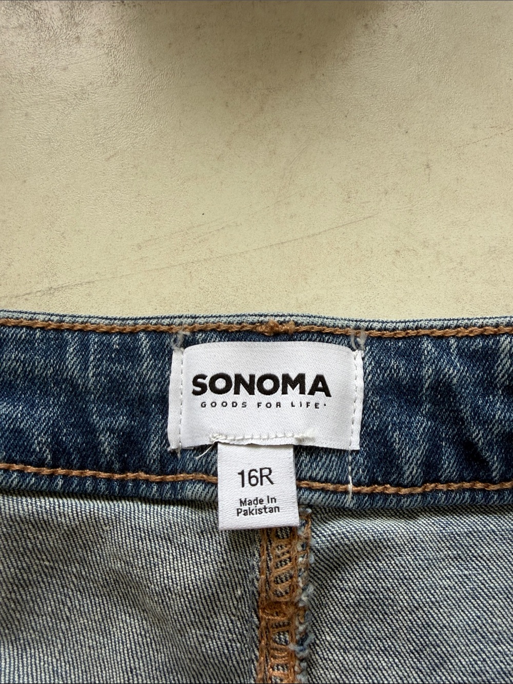 Sonoma Women's Straight Leg Denim Jeans in Blue Wash - Picture 4 of 5